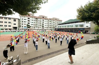 05.jpg