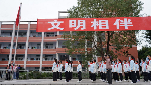 1764064779676488.jpg 微信图片_20251124195126_697_7.jpg