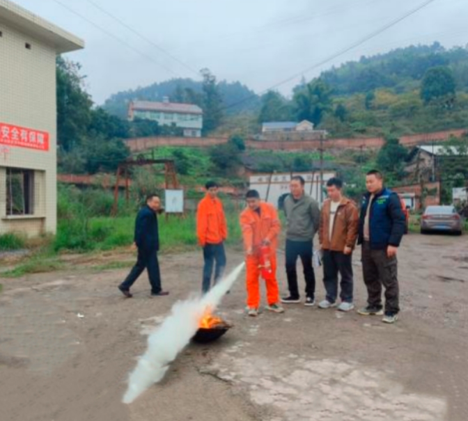 1764558072636359.png QQ_1764558060941.png