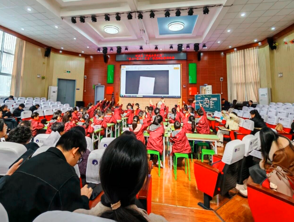 1764756476345488.png QQ_1764756467998.png