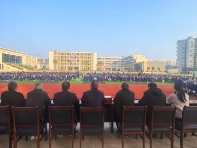 ���·ܽ�����ʱ�����ƶ������³�