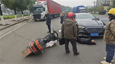 �ǹ�Ѳ�����¹ʣ�ů�ľ�Ԯ�Ե���