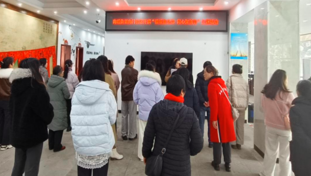 �˱�����Ϫ����Ϫ�ֵ�����������չ����ů