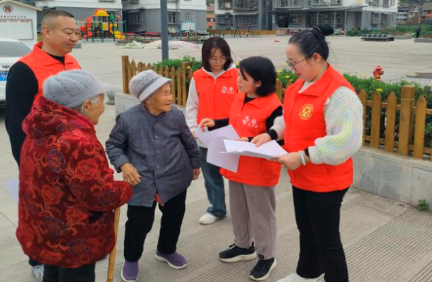 �й����㵳�����˱�����Ϫ�������ȫ������ʱ������ʵ��վ��չ�����Ʒ⽨���š����п�ѧ�������Ʒ��������������