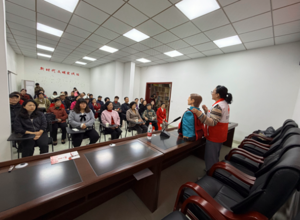 �˱�����Ϫ����Ϫ�ֵ��㸣������չӦ����