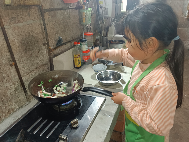 �˱����������Ὥ�캽ѧУ��ʴ��١�����